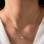 0.8ct Pear cut twisted Moissanite pendant necklace 5 Colar com pingente de moissanita torcida em formato de pera de 0,8 ct