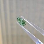 1.01ct pear cut fancy intense green lab grown diamond 1 Kim cương nhân tạo màu xanh lá cây đậm, cắt hình quả lê, 1,01 carat