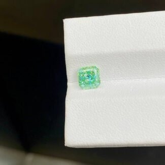 Kim cương nhân tạo màu xanh lá cây đậm, cắt kiểu radiant, 1,07ct