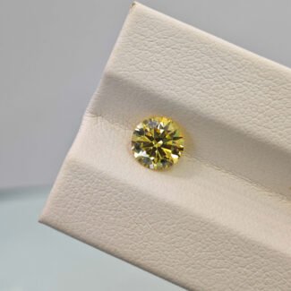 1.08 carat round brilliant cut lab grown pink diamond