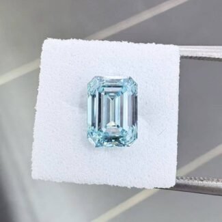 Diamante de laboratório azul intenso de 1,31 ct com lapidação esmeralda