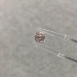 1.78ct asscher cut fancy pink lab grown diamond 1 Diamante rosa fantasia creato in laboratorio, taglio Asscher, da 1,78 carati.