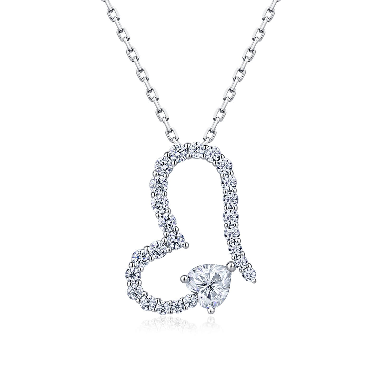 Colar de ouro 18K com moissanita em formato de coração Colar de ouro 18K com moissanita em formato de coração