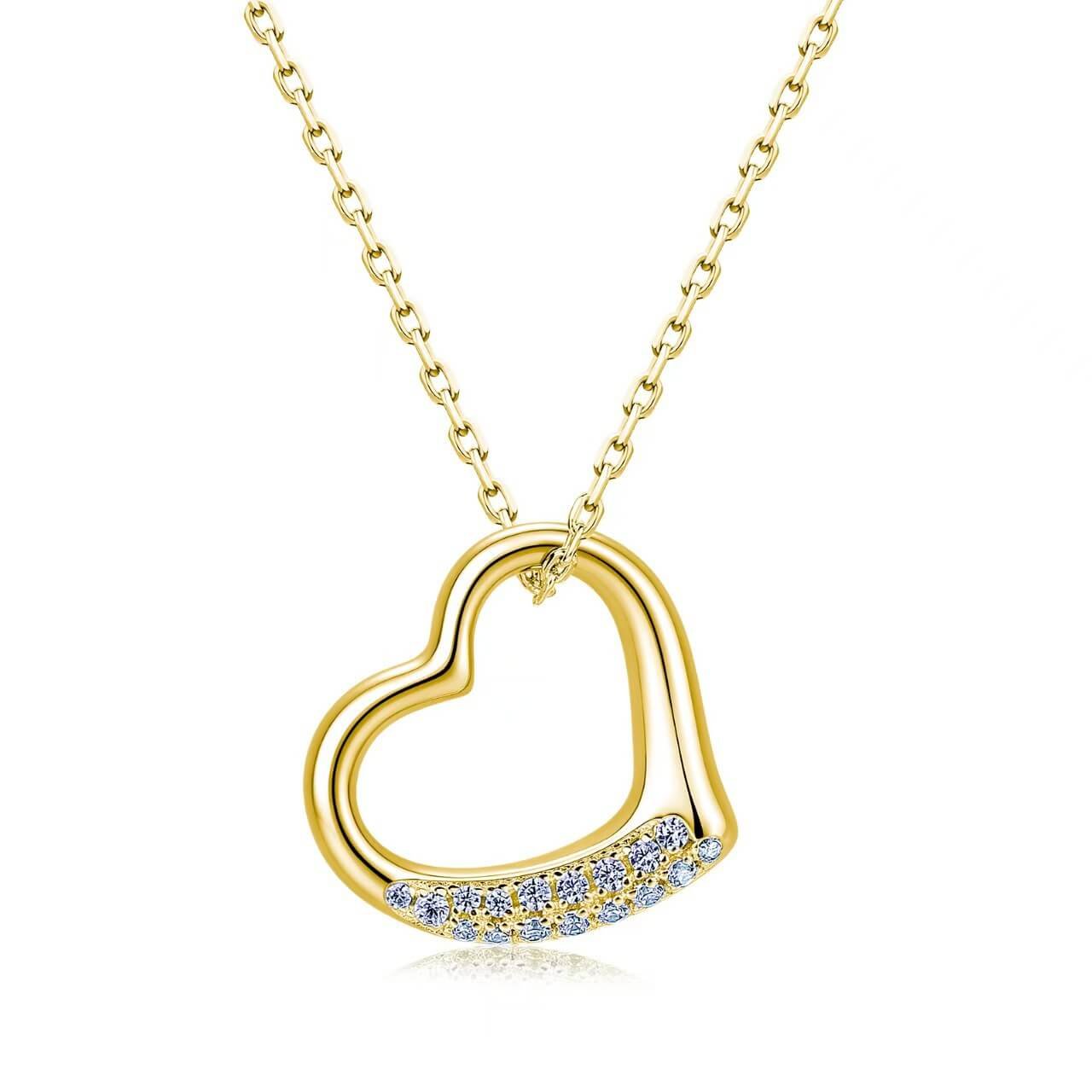 Collar con colgante de moissanita en forma de corazón de oro de 18 quilates