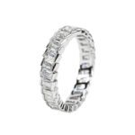 Baguette cut Moissanite eternity ring 1 Кольцо с бриллиантом из муассанита багетной огранки.