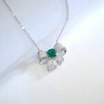 Bow shape cushion lab grown gemstone pendant necklace 5 Strikvormige kussenhanger met in het laboratorium gekweekte edelsteen