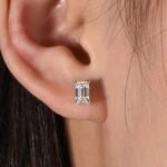 Emerald cut Moissanite earrings stud 3 Oorbellen met smaragdgeslepen moissanite.