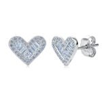 Heart shape Moissanite earrings stud 1 أقراط مرصعة بحجر المويسانايت على شكل قلب