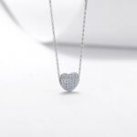 Heart shaped full pave Moissanite pendant necklace 3 قلادة على شكل قلب مرصعة بالكامل بأحجار المويسانايت
