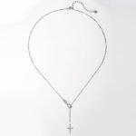 Infinite knot and cross Moissanite pendant necklace 4 Colar com pingente de moissanita em formato de nó infinito e cruz
