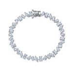 Irregular geometric moissanite bracelet 1 Bracciale in moissanite dalla forma geometrica irregolare