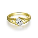 Nhẫn đính hôn Moissanite cắt hình bầu dục 2 Nhẫn đính hôn Moissanite cắt hình bầu dục