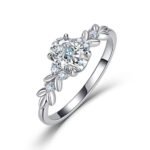 Oval olive leaf Moissanite engagement ring 1 Ovaler Verlobungsring mit Moissanit in Olivenblattform