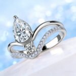 Pear cut double band Moissanite toi et moi ring 4 Doppelband-Moissanit-Toi-et-Moi-Ring im Birnenschliff