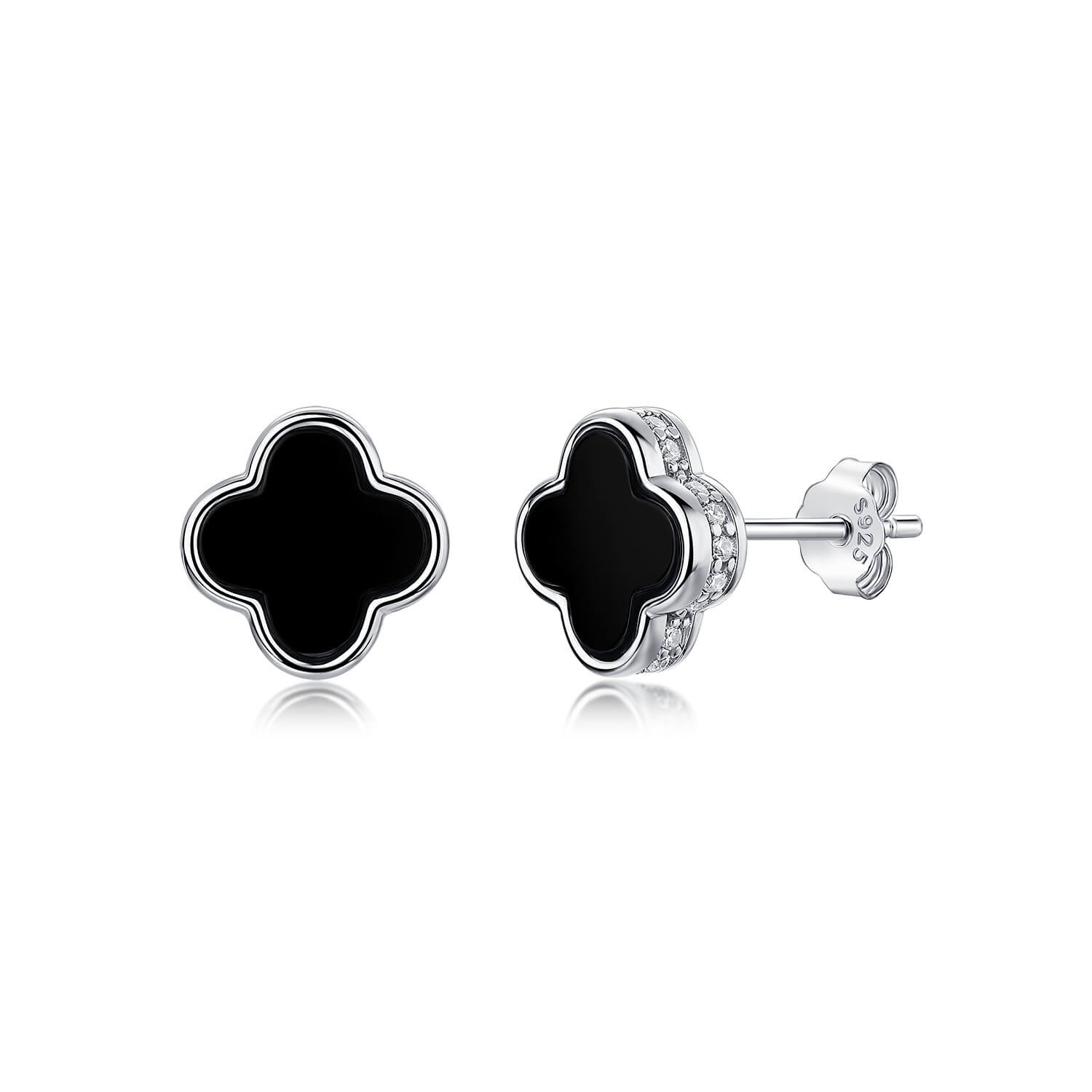 Runde Ohrstecker aus schwarzem Onyx und Moissanit mit Kleeblatt-Moissanit-Verzierung Runde Ohrstecker aus schwarzem Onyx und Moissanit mit Kleeblatt-Moissanit-Verzierung