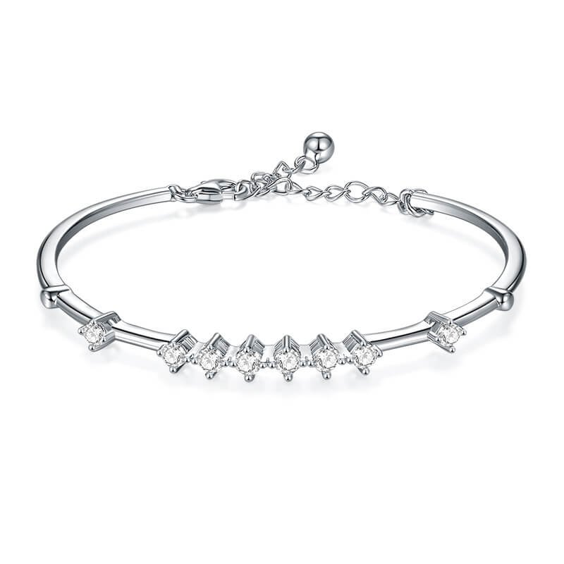 Round three circle moissanite bracelet