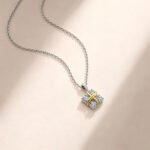 Round x design Moissanite pendant necklace 2 Colar com pingente de moissanita em formato de X redondo