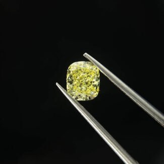 1,07 ct kussenslijp fancy gele laboratoriumdiamant