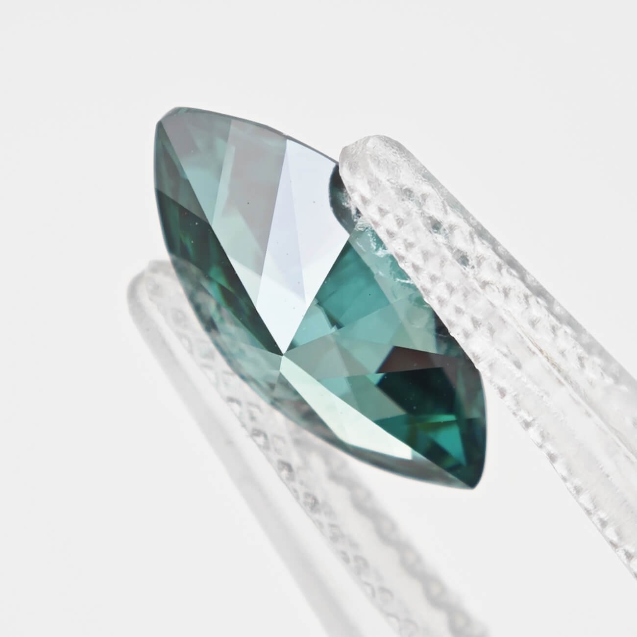 marquise cut green Moissanite 02 marquise cut green Moissanite 02