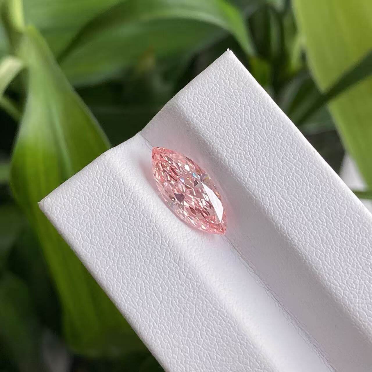 3,04 ct marquise geslepen, intens roze, in het laboratorium gekweekte diamant