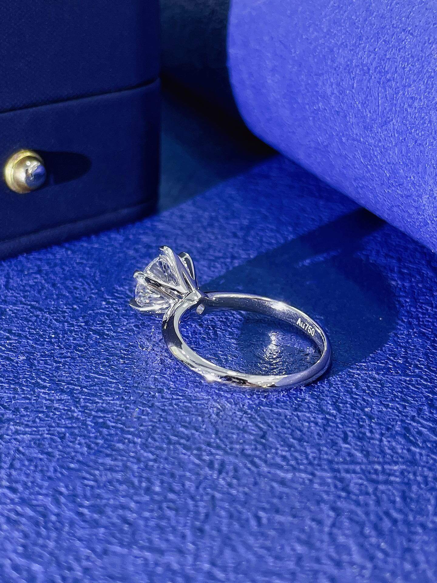 6 prongs round cut lab grown diamond engagement ring 6 prongs round cut lab grown diamond engagement ring