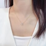 Bezel setting oval cut lab grown diamond necklace 4 Halskette mit oval geschliffenem, im Labor gezüchtetem Diamanten in Lünettenfassung