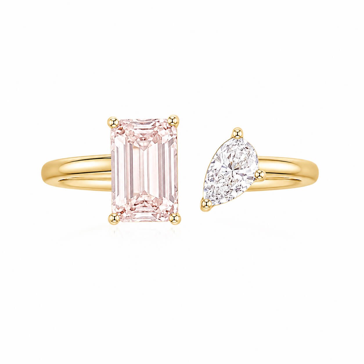 Bague de fiançailles ornée d'une émeraude et d'un diamant de laboratoire taille poire