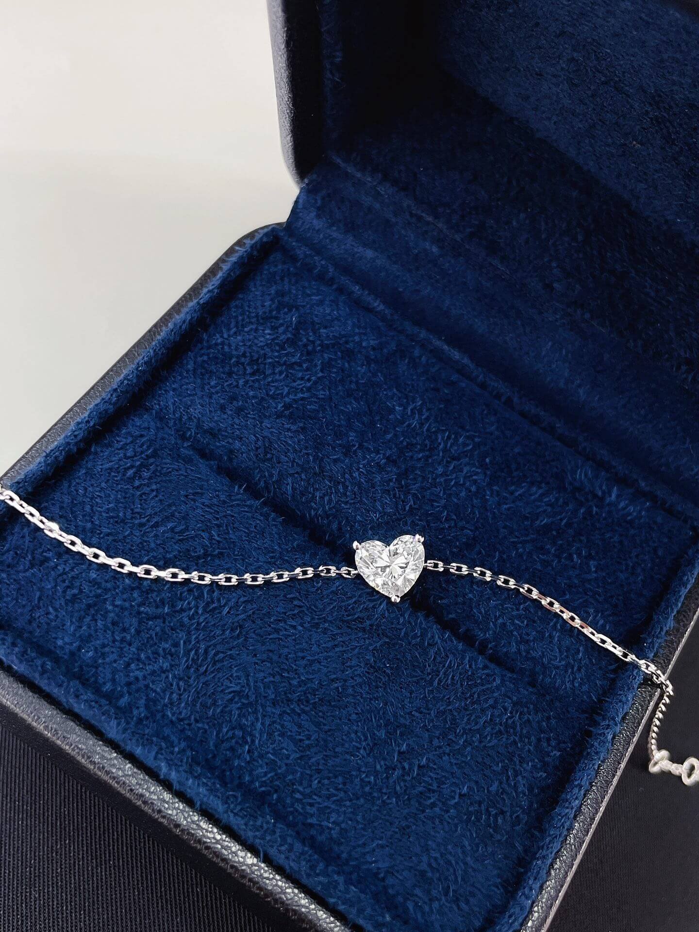 Hartvormige, in het laboratorium gekweekte diamanten armband Hartvormige, in het laboratorium gekweekte diamanten armband
