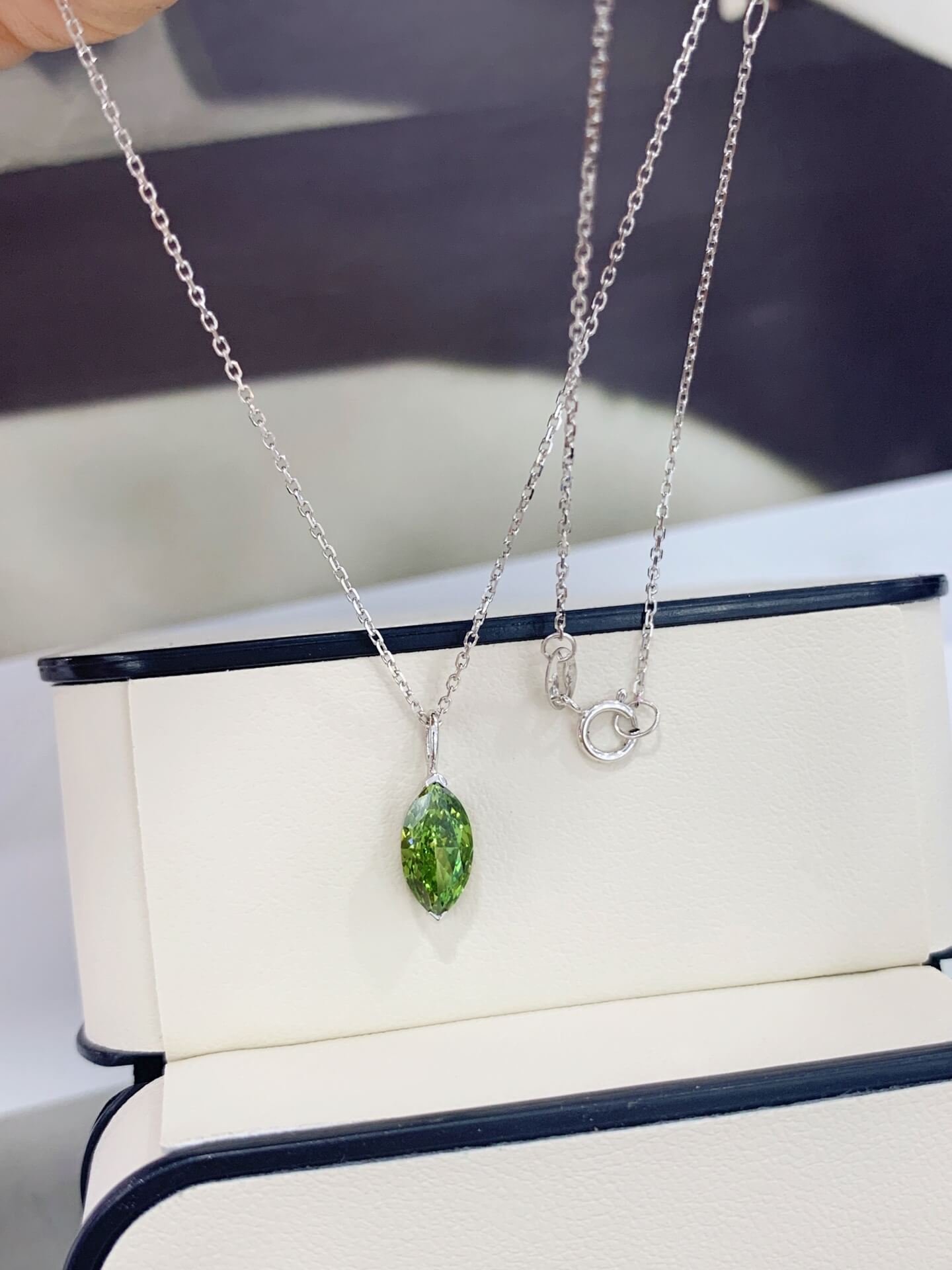 Marquise cut lab grown green diamond pendant necklace Marquise cut lab grown green diamond pendant necklace