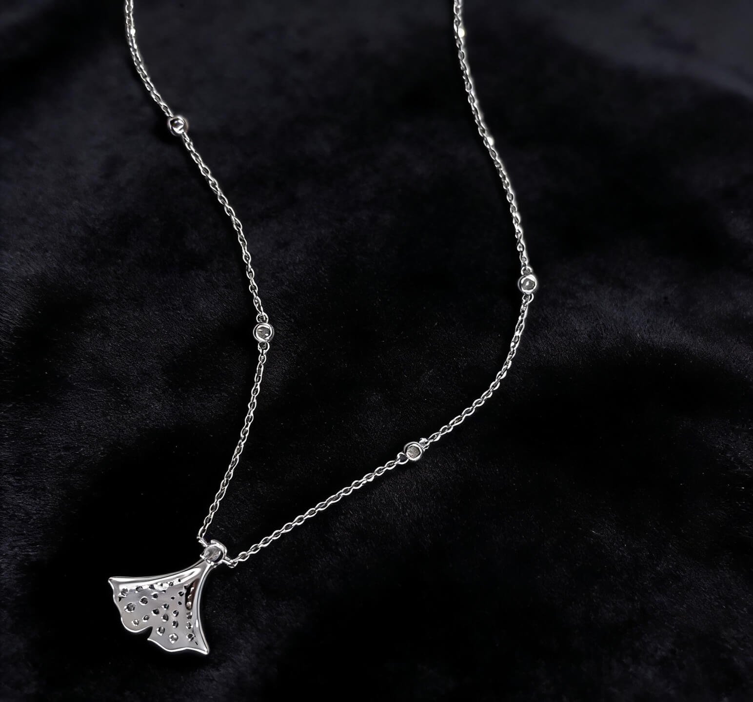 Mermaid tail lab grown diamond pendant necklace Mermaid tail lab grown diamond pendant necklace