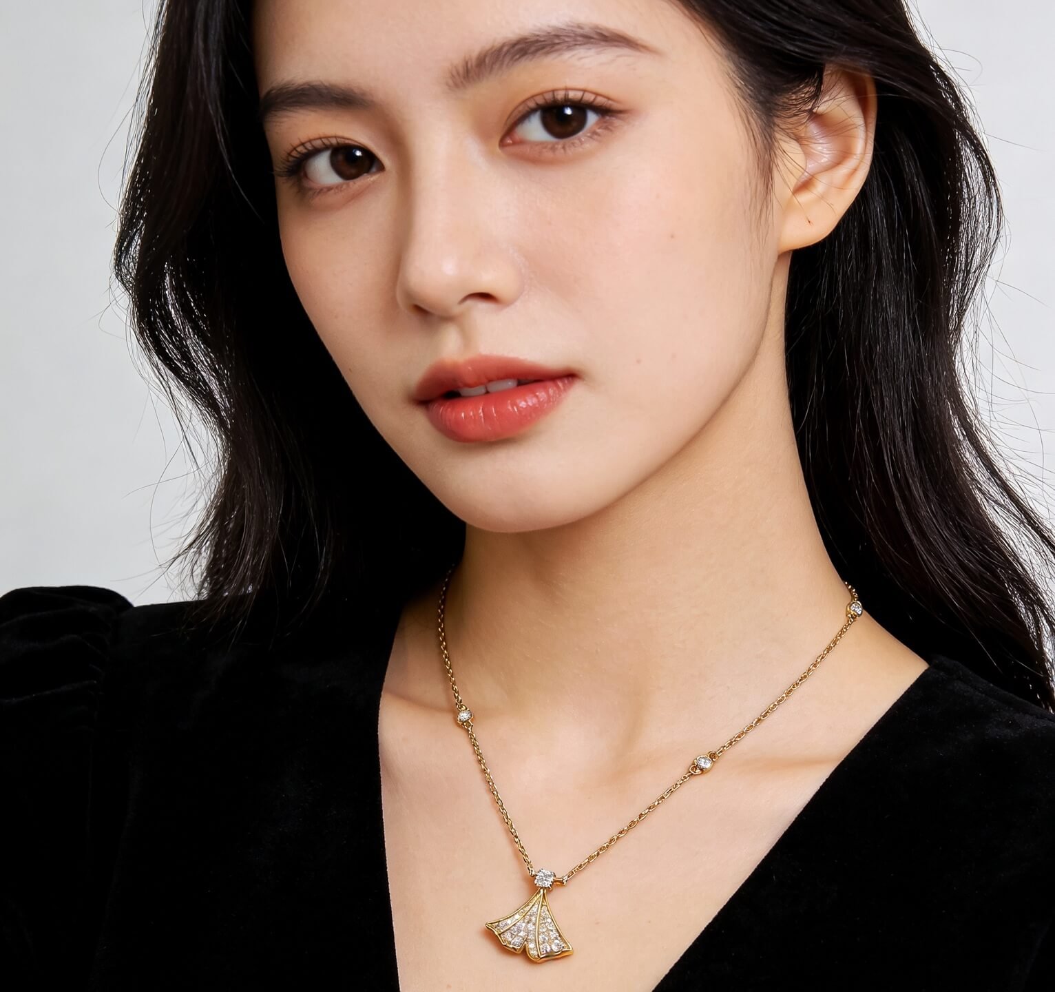 Mermaid tail lab grown diamond pendant necklace Mermaid tail lab grown diamond pendant necklace