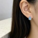Puces d'oreilles en diamant bleu de laboratoire taille poire, taille 4 Boucles d'oreilles puces en diamant bleu de laboratoire taille poire