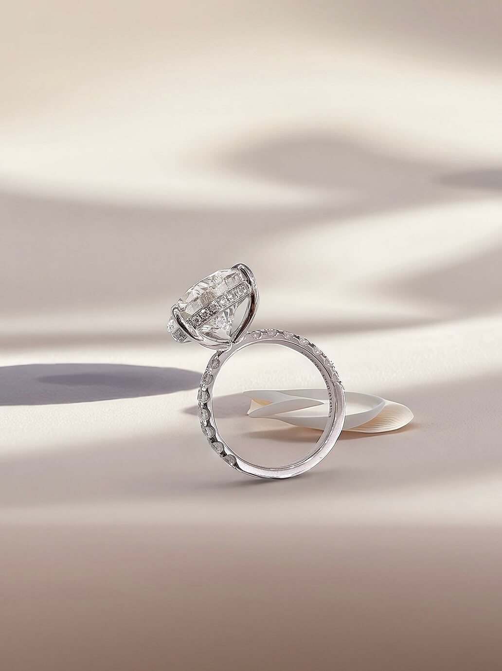 bague de fiançailles avec diamant de laboratoire taille poire