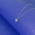 Round cut four-leaf clover lab grown diamond necklace 2 Halskette mit rundem, vierblättrigem Kleeblatt-Diamanten aus im Labor gezüchtetem Material
