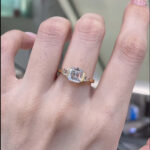 Anel de noivado com diamante cultivado em laboratório com lapidação Asscher 4 anel de noivado com diamante cultivado em laboratório com lapidação Asscher