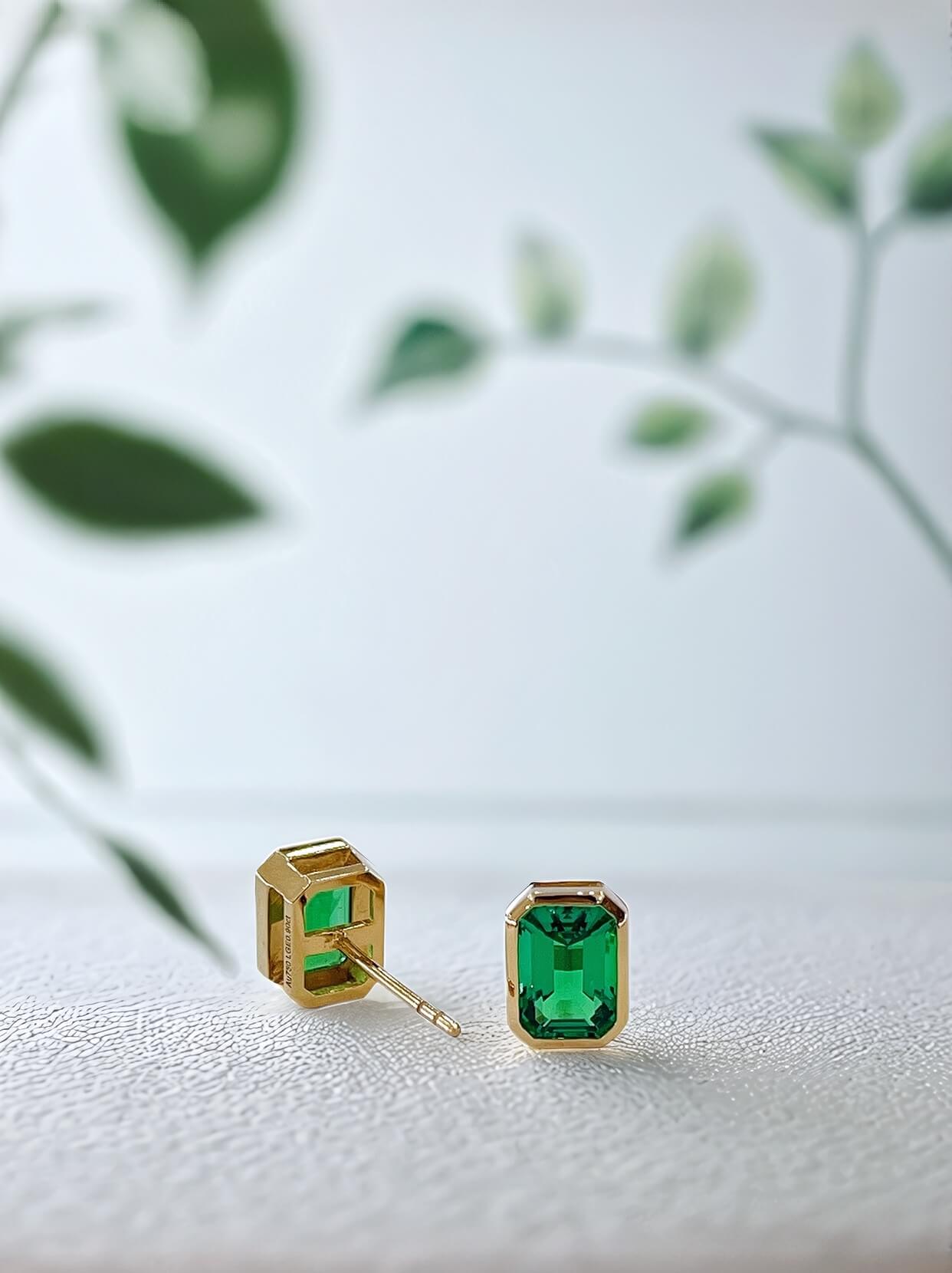 Bezel setting lab grown emerald earrings stud Bezel setting lab grown emerald earrings stud