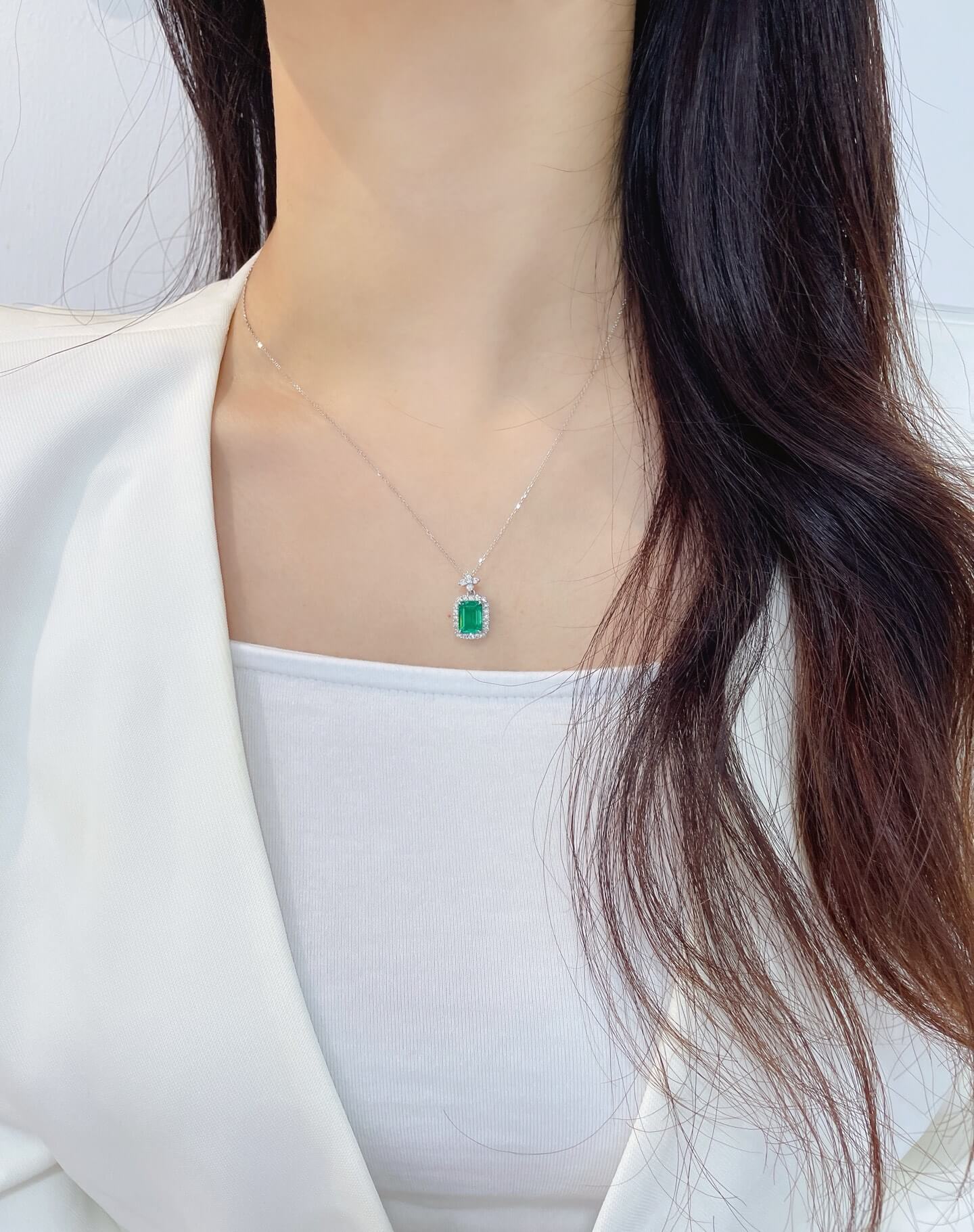 Halo setting emerald cut lab grown emerald pendant necklace 02