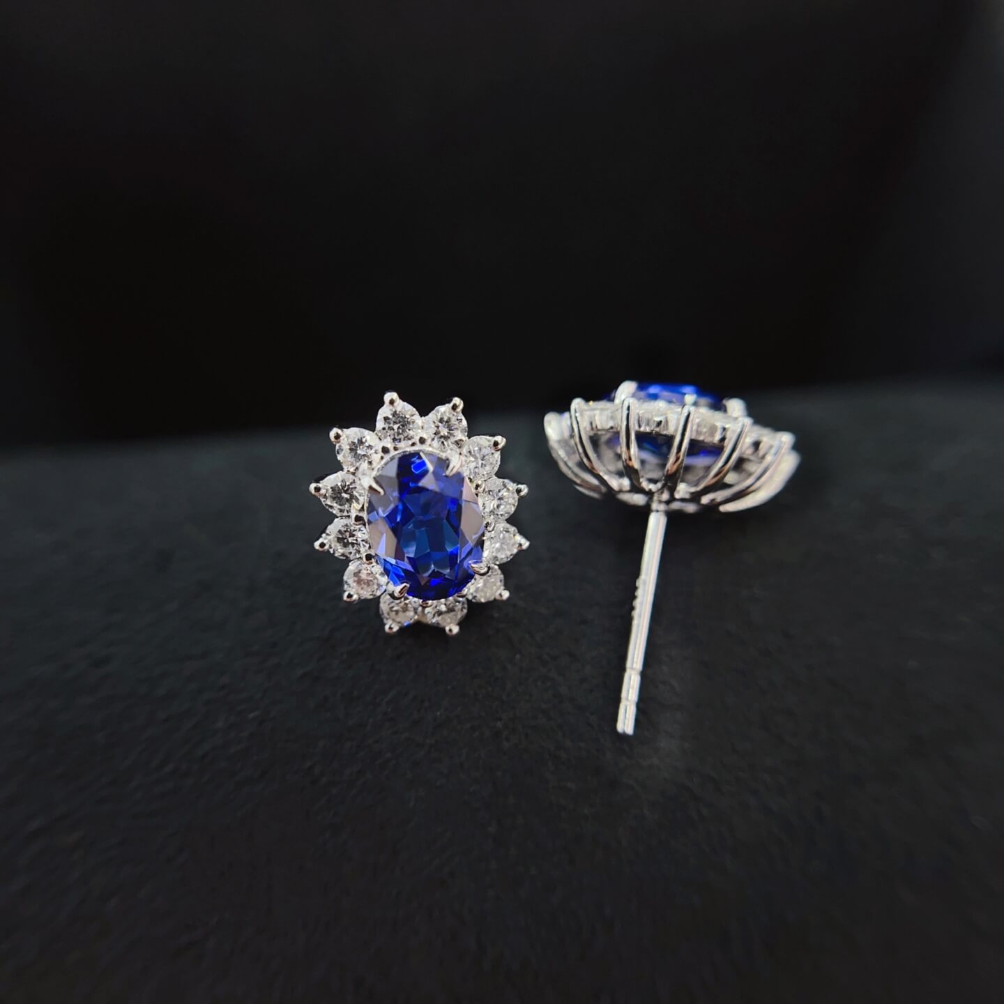 Halo setting oval cut lab grown sapphire earrings stud 01 Halo setting oval cut lab grown sapphire earrings stud 01