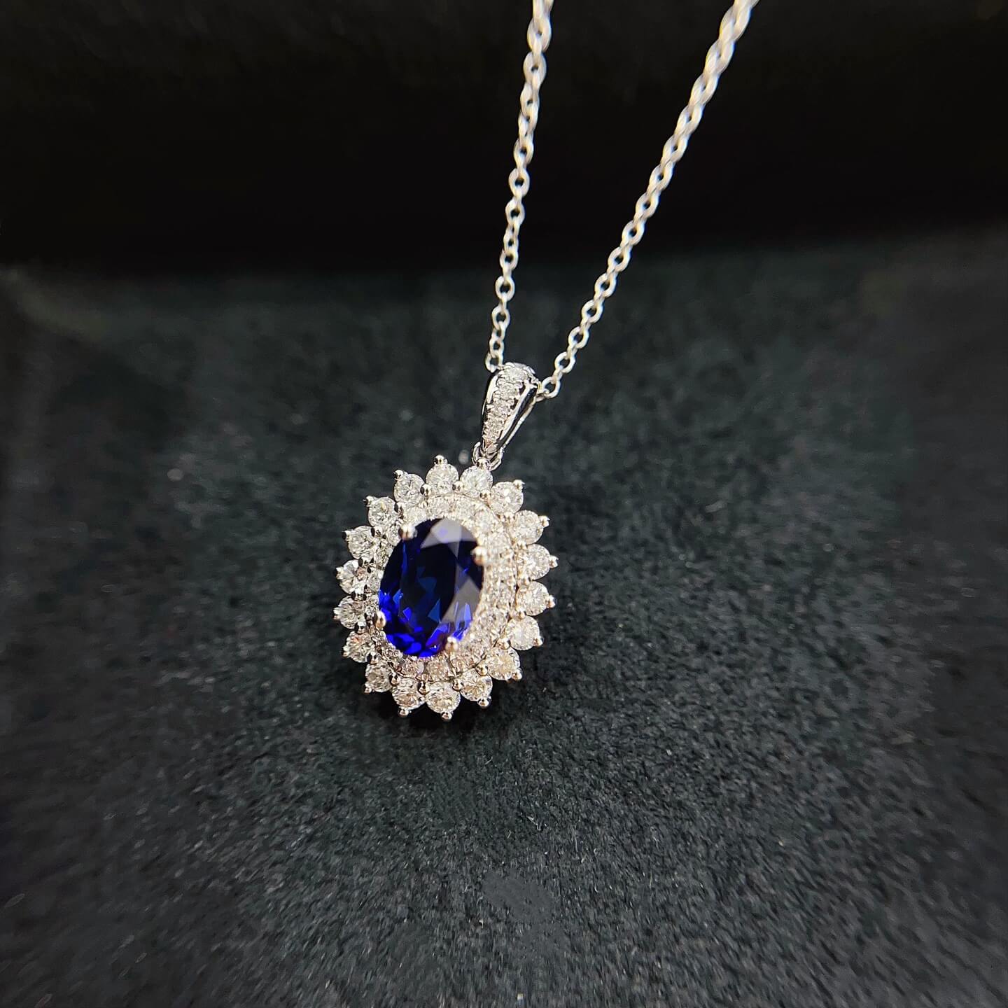Halo setting oval cut lab grown sapphire pendant necklace 05 Halo setting oval cut lab grown sapphire pendant necklace 05