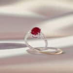 Oval cut lab grown ruby three stones engagement ring 4 Oval cut lab grown ruby three stones engagement ring