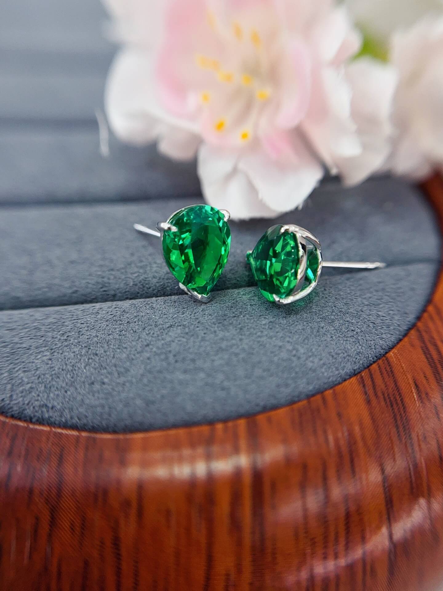 Pear cut lab grown emerald earrings stud Pear cut lab grown emerald earrings stud