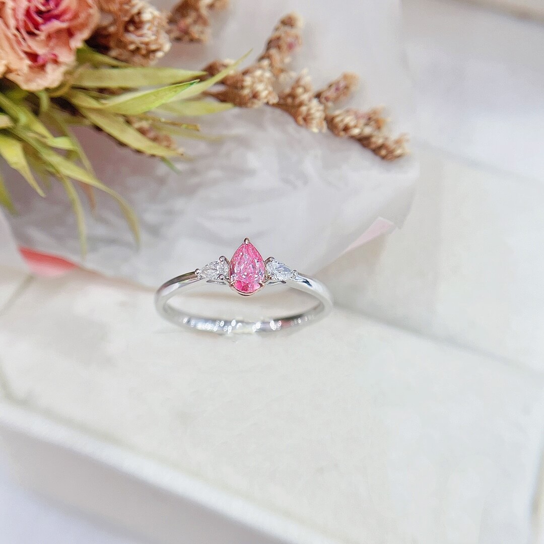 Pear cut lab grown pink diamond three stones engagement ring Pear cut lab grown pink diamond three stones engagement ring