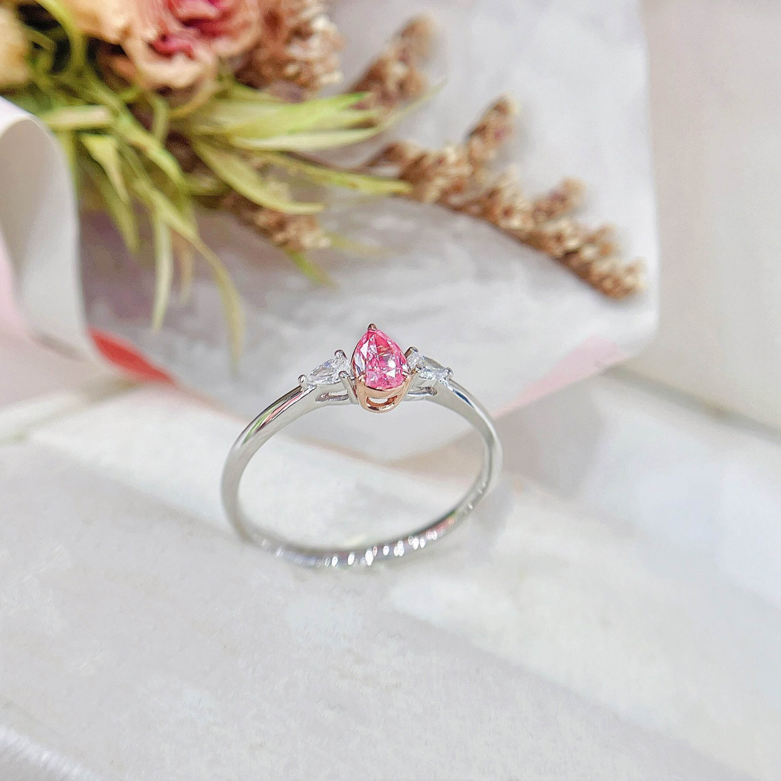 Pear cut lab grown pink diamond three stones engagement ring Pear cut lab grown pink diamond three stones engagement ring