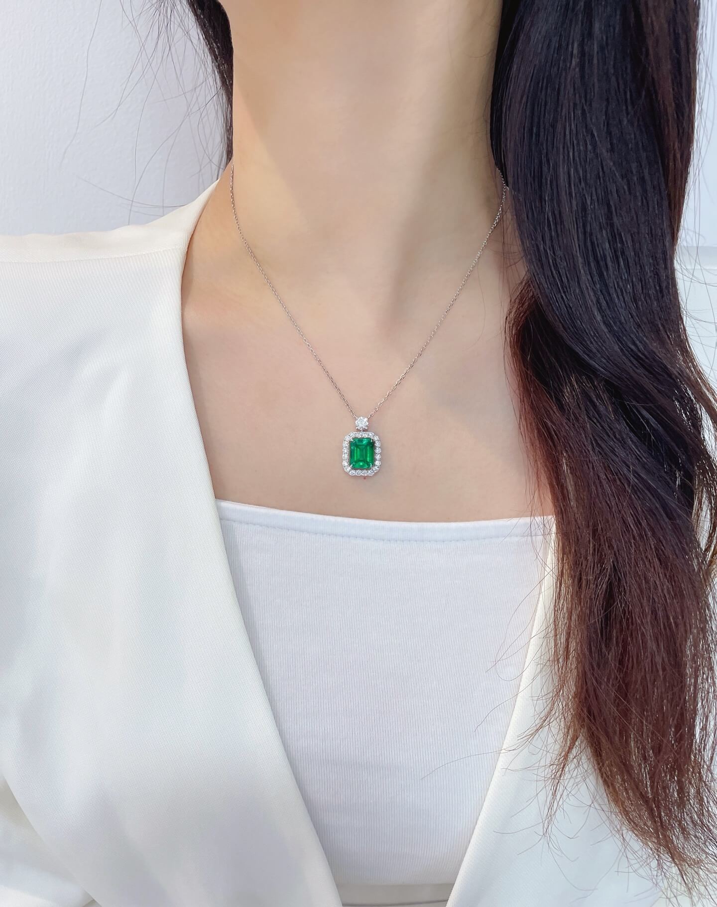 Perfume bottle design lab grown emerald pendant necklace Perfume bottle design lab grown emerald pendant necklace