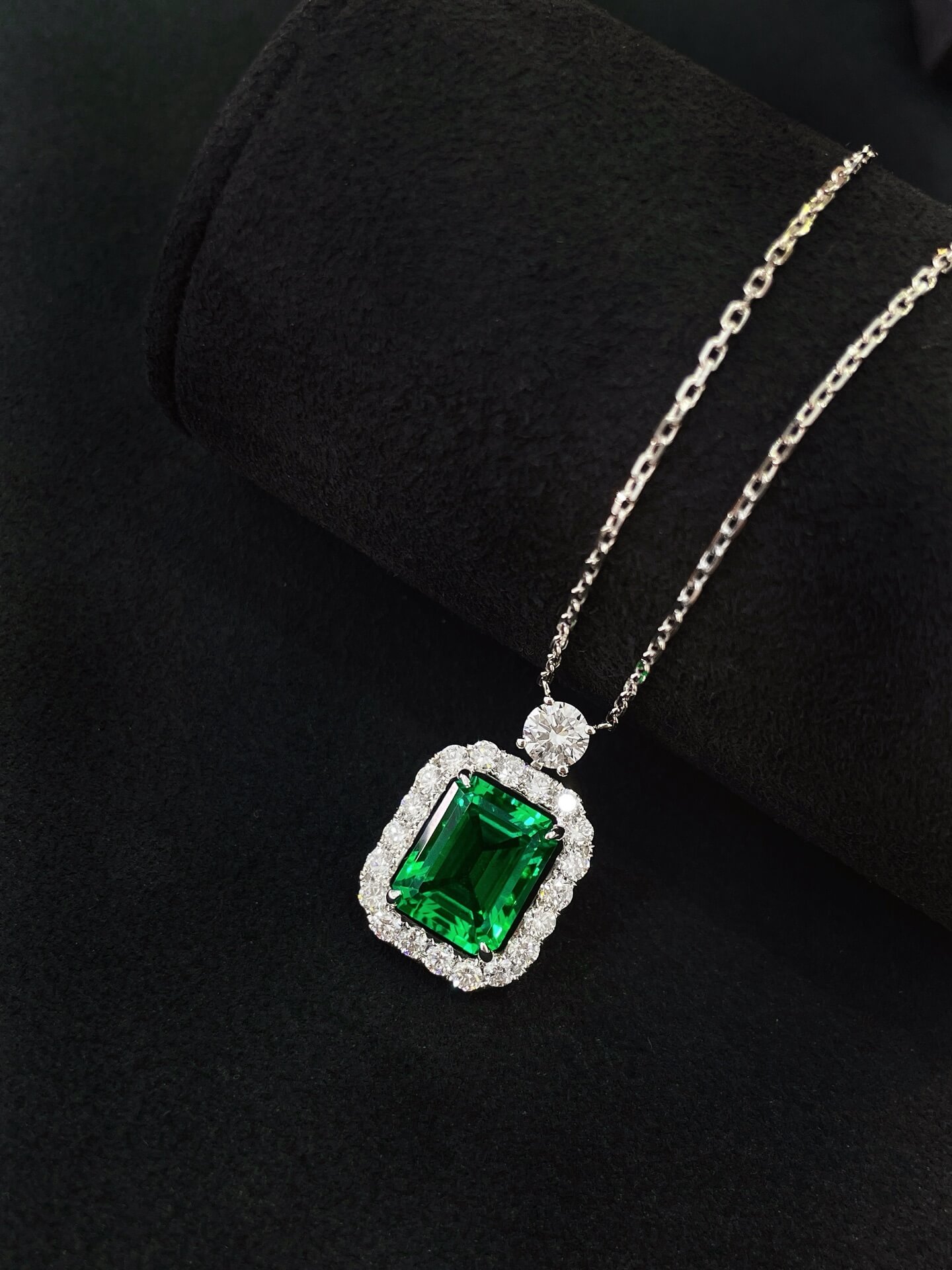 Perfume bottle design lab grown emerald pendant necklace Perfume bottle design lab grown emerald pendant necklace