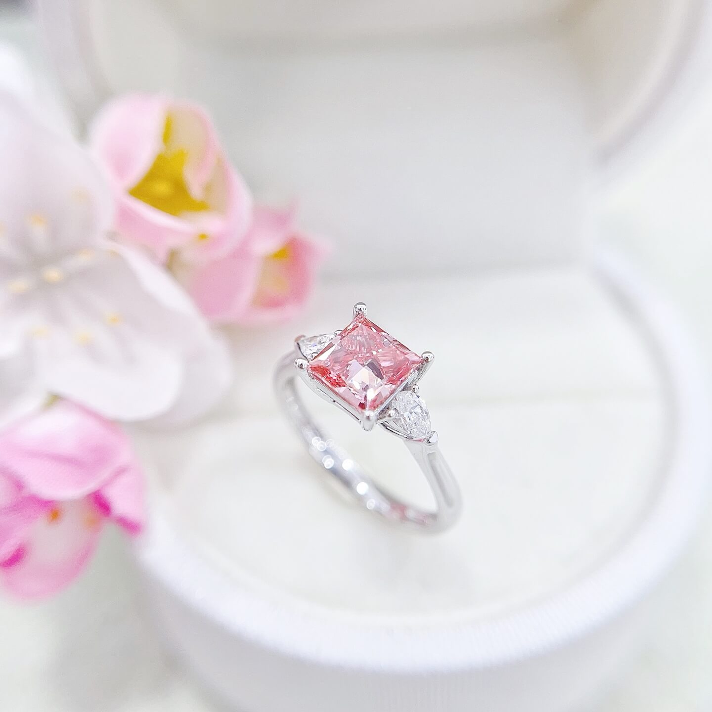 Princess cut lab grown pink diamond three stones engagement ring Princess cut lab grown pink diamond three stones engagement ring