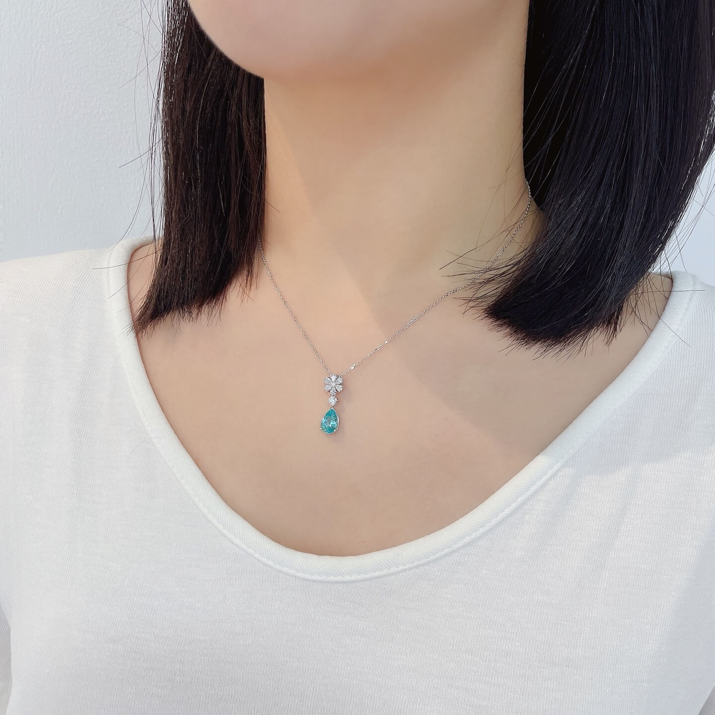 Snowflower design pear cut lab grown paraiba pendant necklace Snowflower design pear cut lab grown paraiba pendant necklace